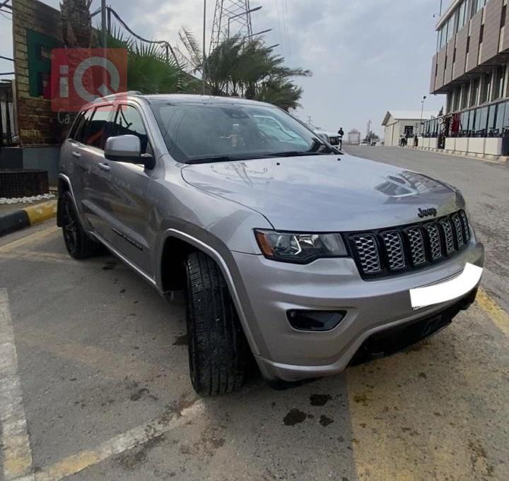 جيب جراند شيروكي